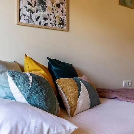 Paramita Adosado Con Jardin * Villanua
