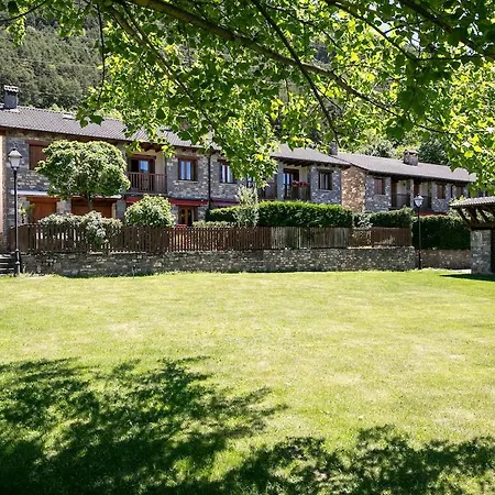 Σπίτι διακοπών Paramita Adosado Con Jardin Villanúa