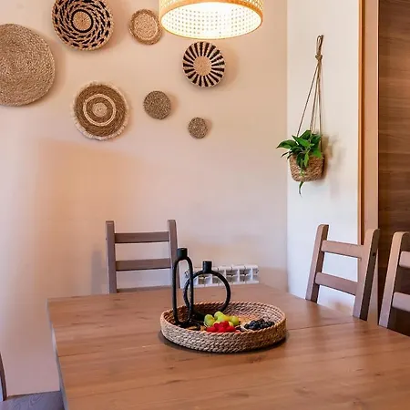 Paramita Adosado Con Jardin Holiday home *