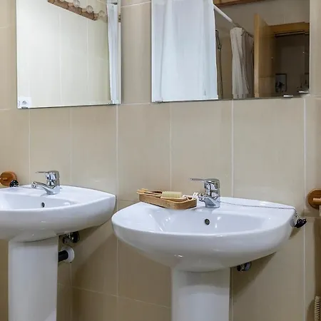 Paramita Adosado Con Jardin * Villanúa