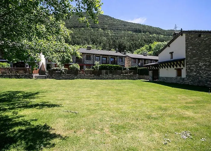 Paramita Adosado Con Jardin Semesterbostad Villanúa