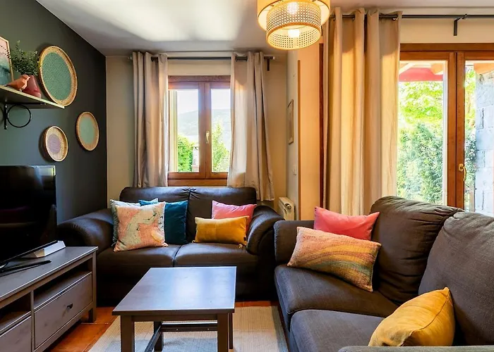 Paramita Adosado Con Jardin Semesterbostad