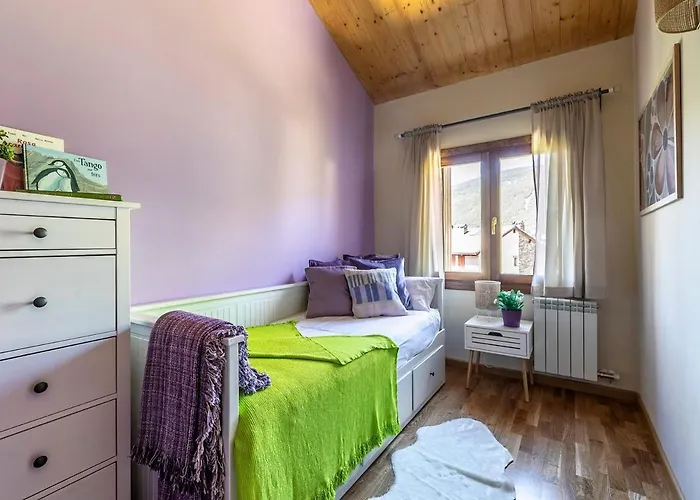 Paramita Adosado Con Jardin Villanúa