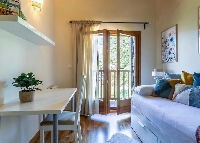 Semesterbostad Paramita Adosado Con Jardin