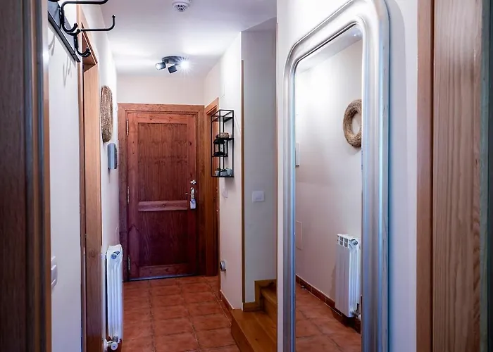 Paramita Adosado Con Jardin Villanúa