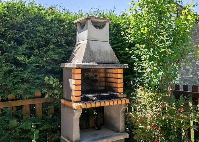 Paramita Adosado Con Jardin Semesterbostad