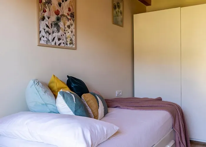 Semesterbostad Paramita Adosado Con Jardin