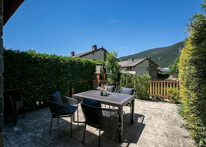 Paramita Adosado Con Jardin Semesterbostad Villanúa